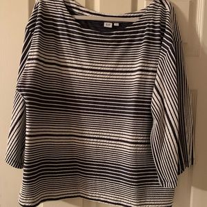 Knit top